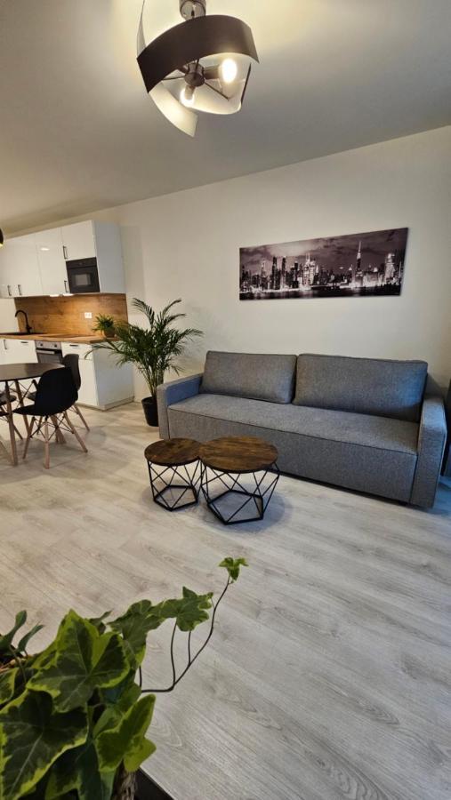 2 Room Apartment With Terrace, 2Ak Bratislava Exterior photo